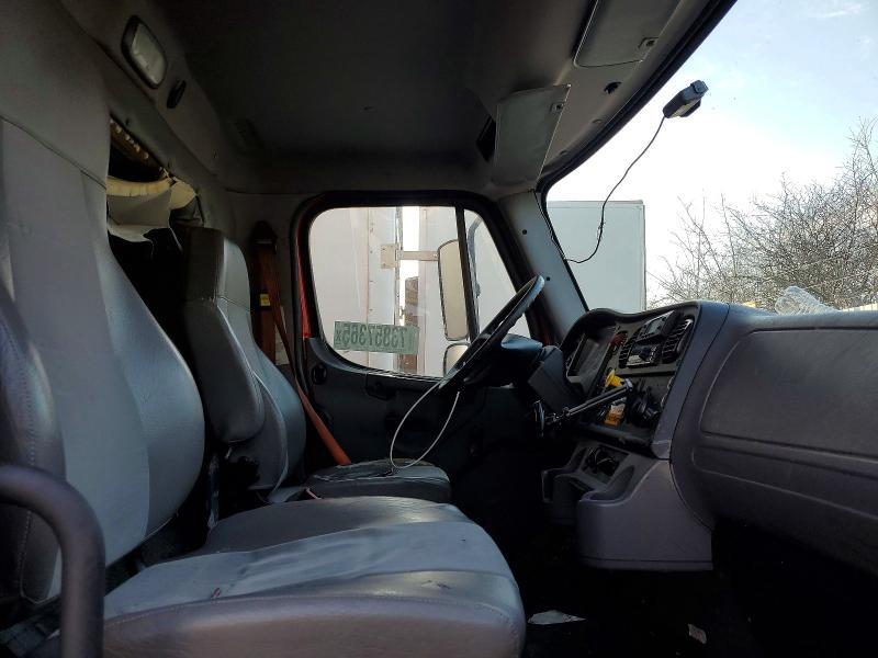 2018 Freigliner 2018 Freightliner Business Class M2 Refrigerated B