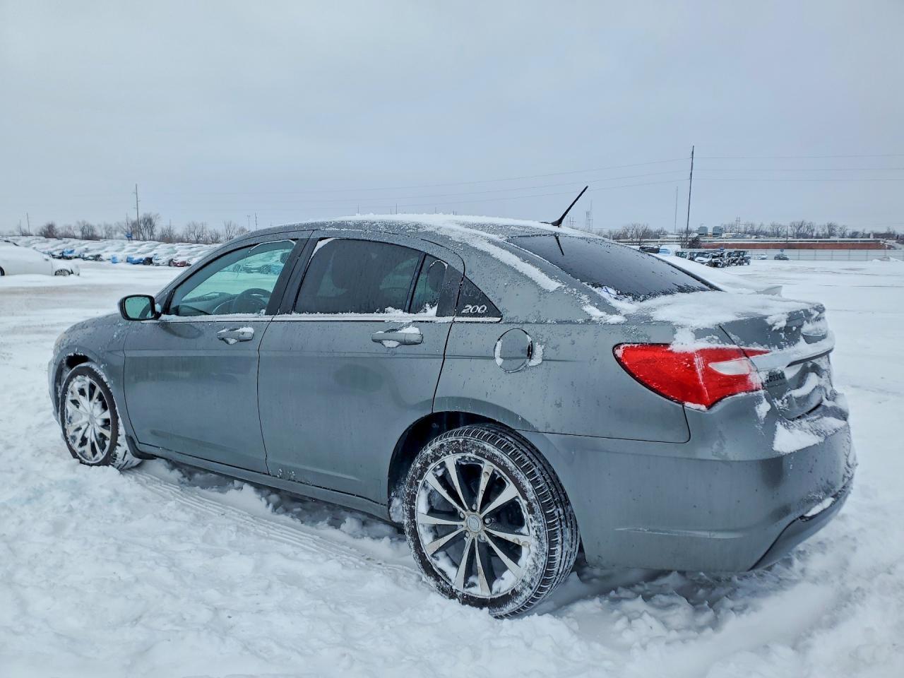 2012 Chrysler 200 s