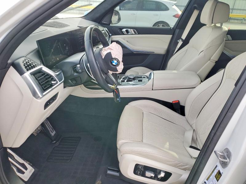 2025 BMW X7 M60i