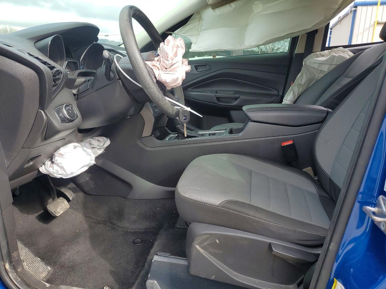 2017 Ford Escape s