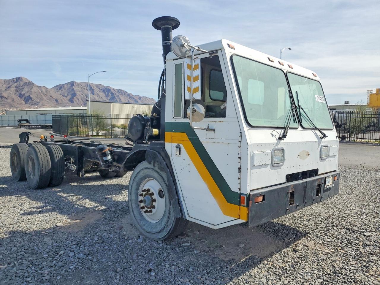 2000 Cranerrier Low Entry