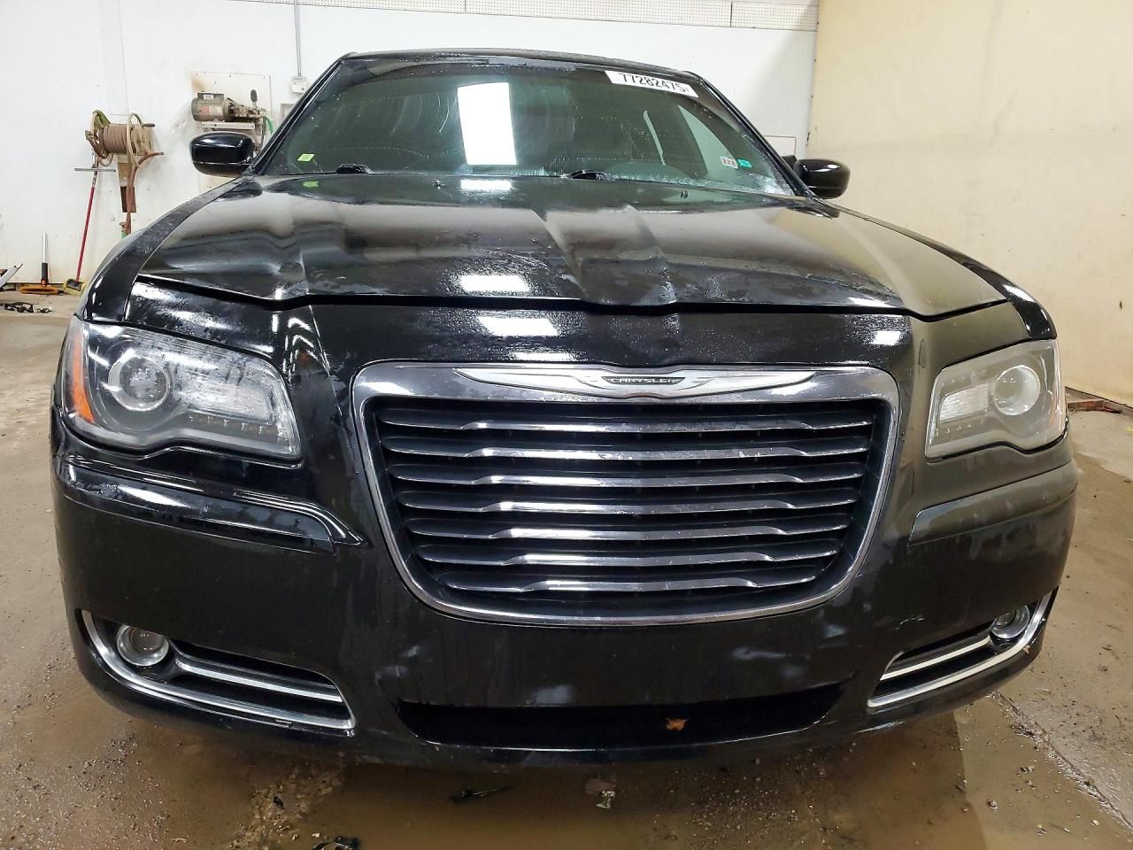 2014 Chrysler 300 s