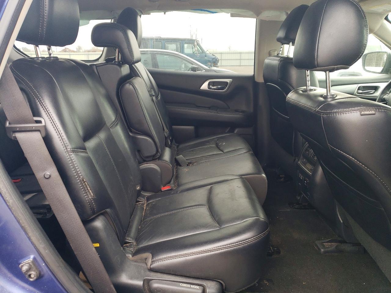 2020 Nissan Pathfinder sl