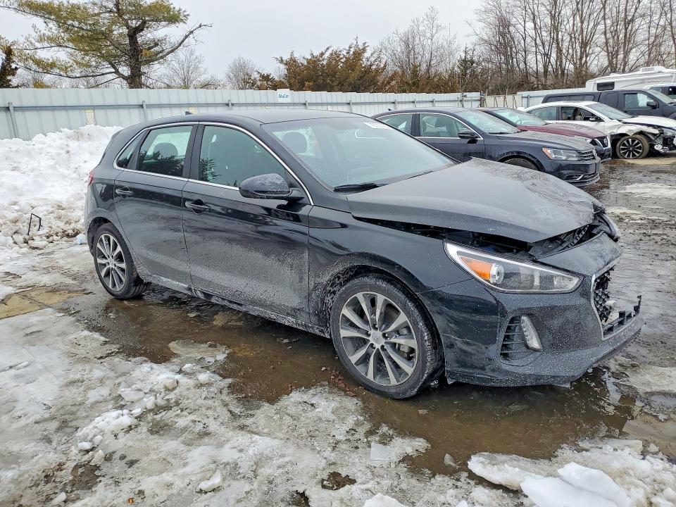 2019 Hyundai Elantra gt Base