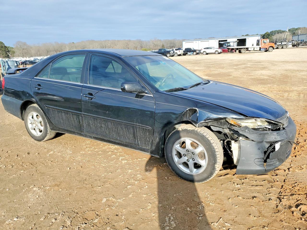 2004 Toyota Camry le
