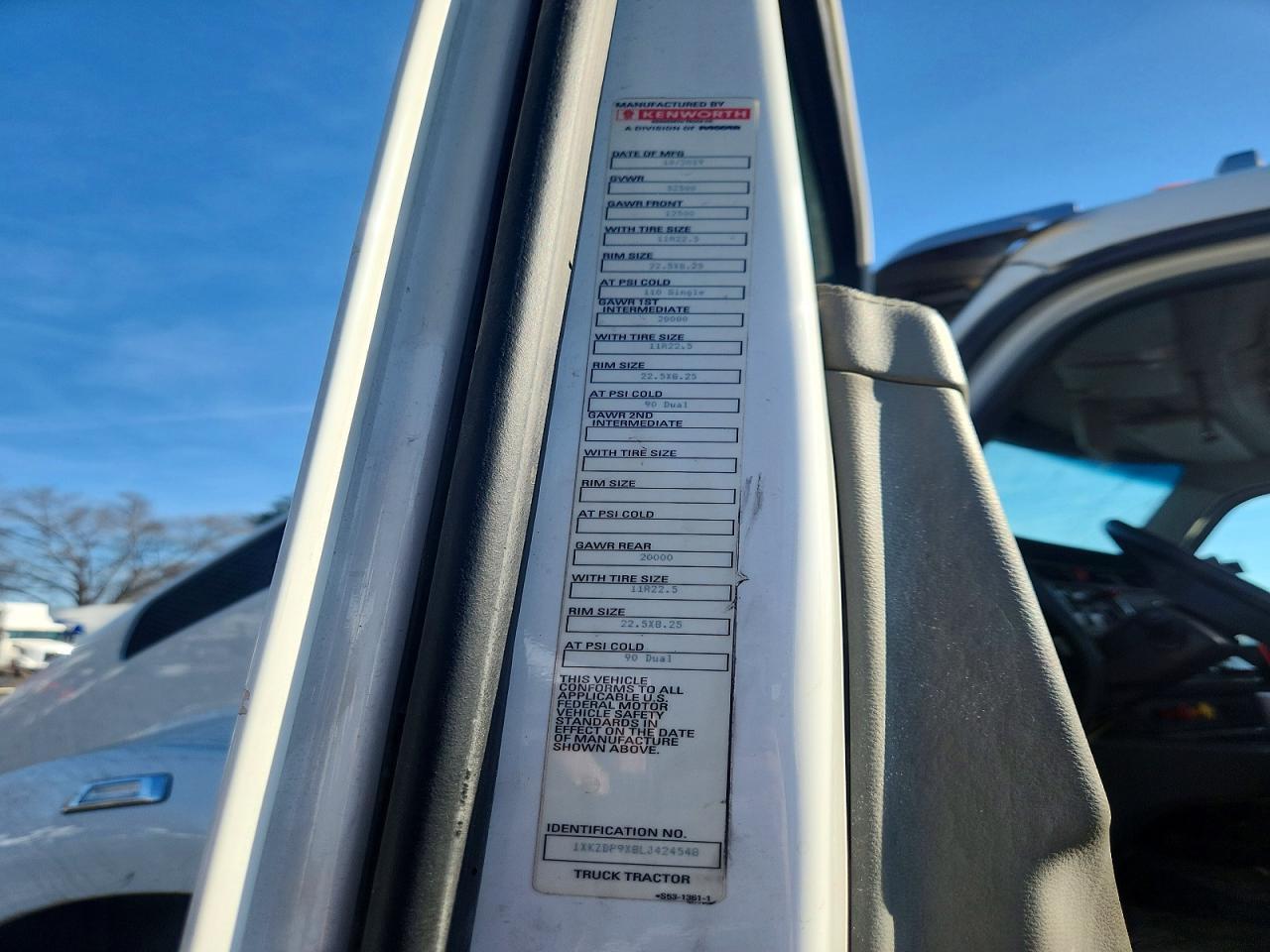 2020 Kenworth T880 Semi Truck