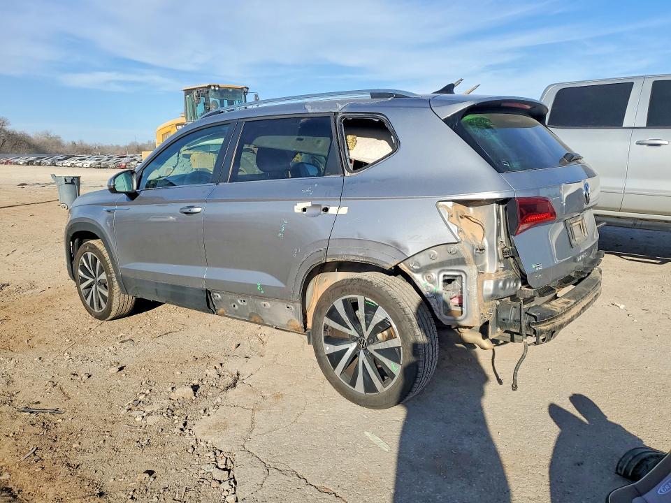 2024 Volkswagen Taos se