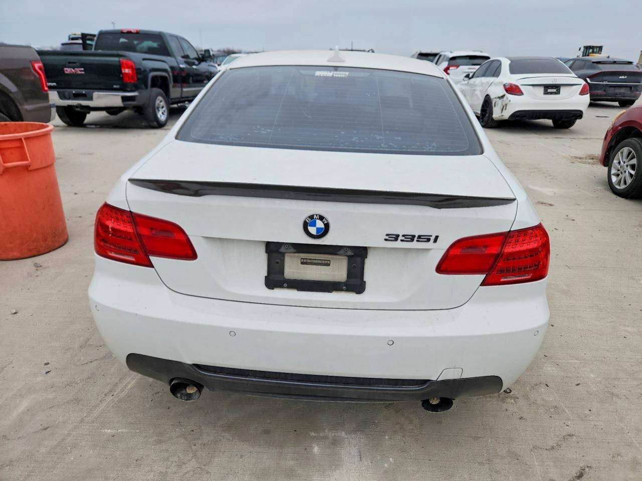 2011 BMW 335 i