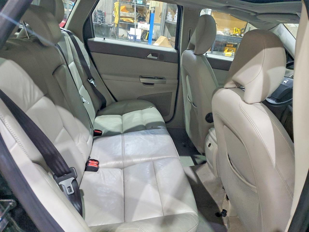 2005 Volvo V50 T5