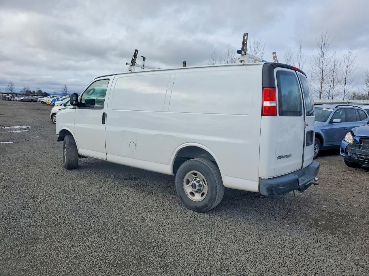 2017 GMC Savana G2500 Utility / Service Van
