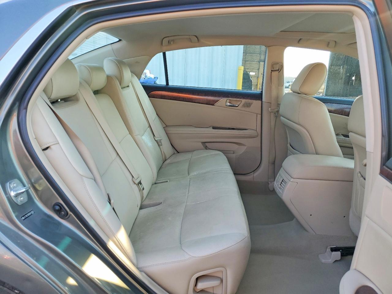 2011 Toyota Avalon Base