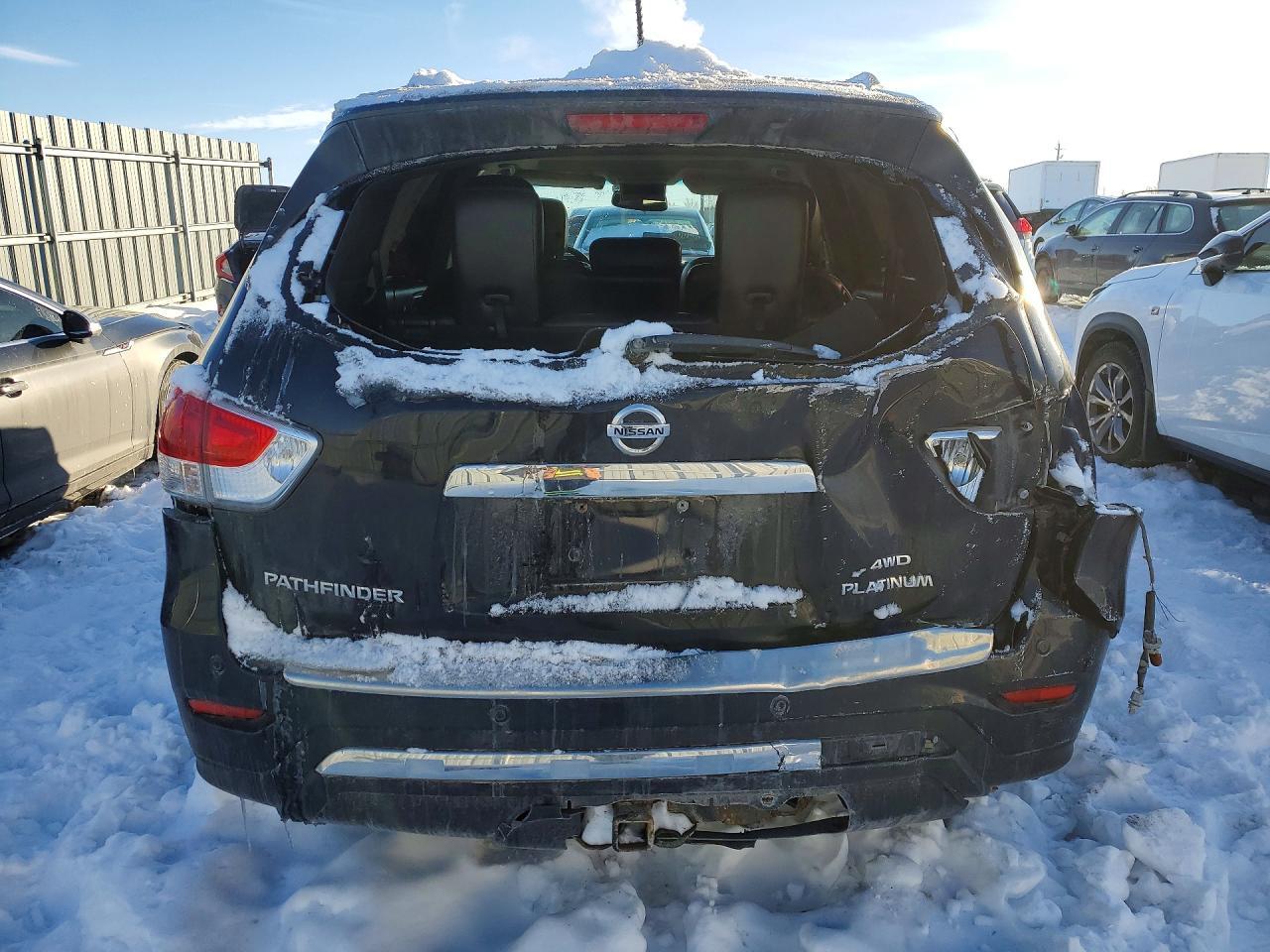 2016 Nissan Pathfinder s