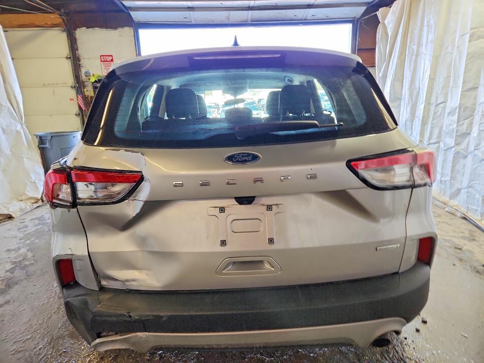 2020 Ford Escape s