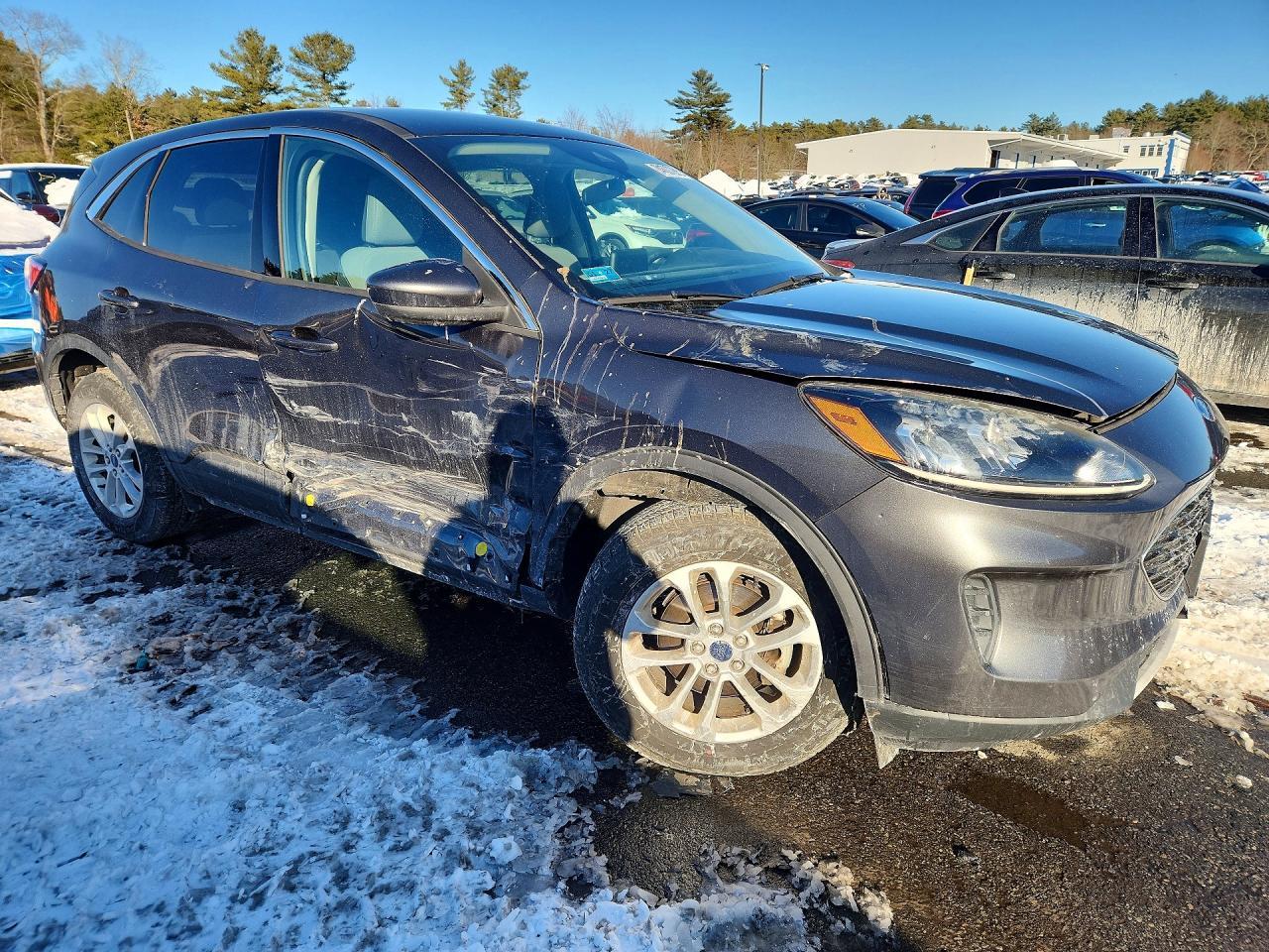 2020 Ford Escape se