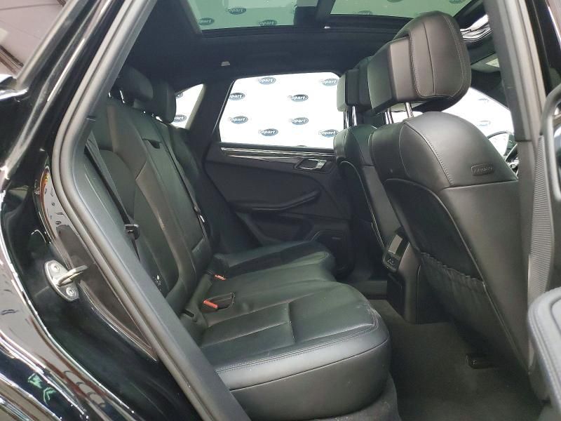 2015 Porsche Macan s