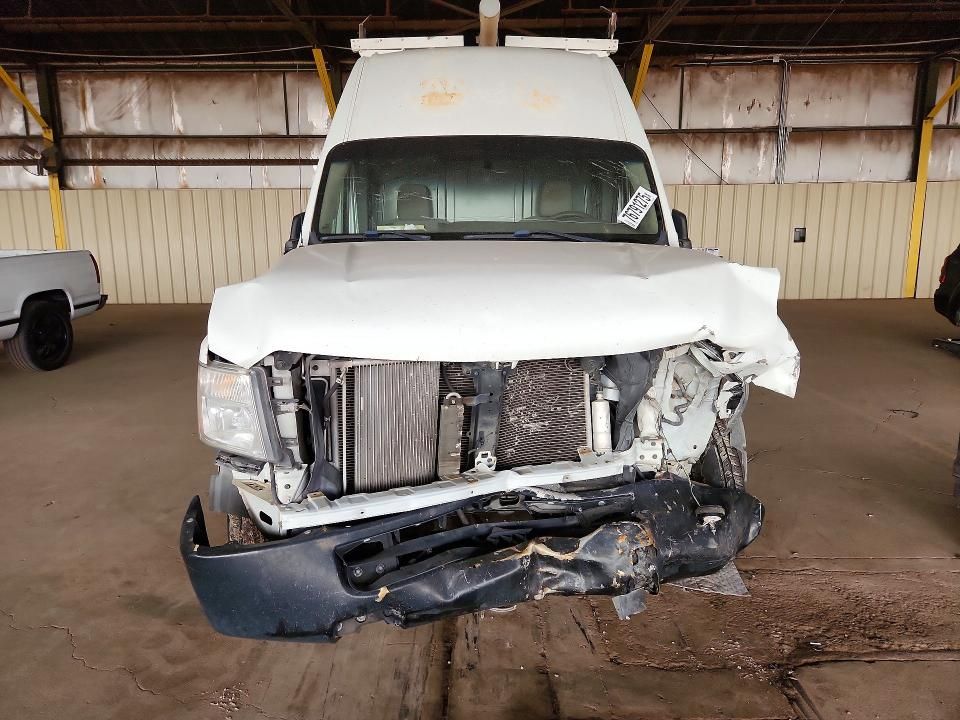2013 Nissan NV 2500 Utility / Service Van