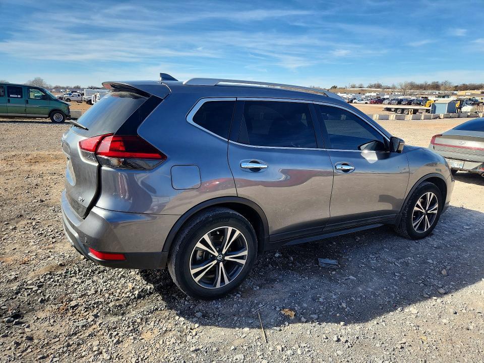 2019 Niss Rogue sv