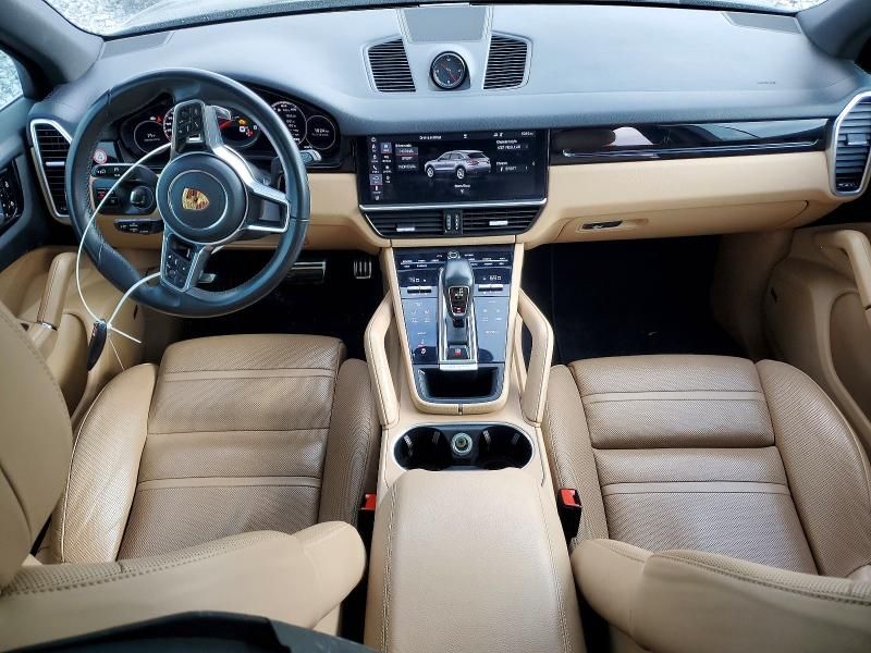 2019 Porsche Cayenne s