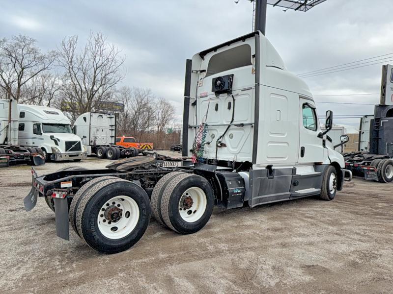 2019 Freightliner 2019 Frht Cascadia 1-trucks Semi Truck