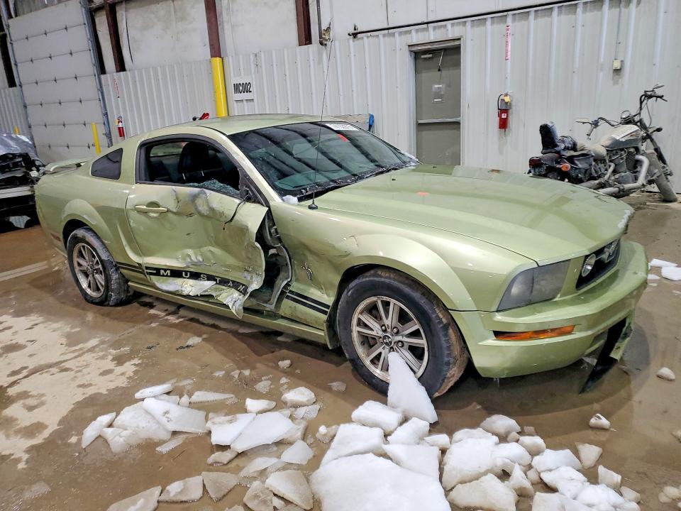 2005 Ford Mustang