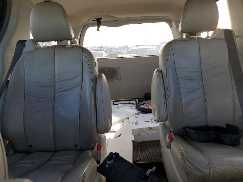 2011 Toyota Sienna xle