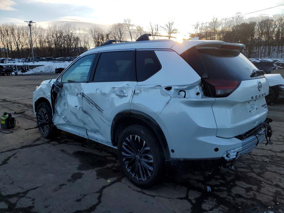 2025 Nissan Rogue Platinum