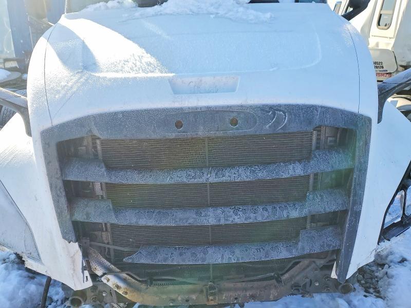2020 Freightliner Cascadia 1-semi Truck