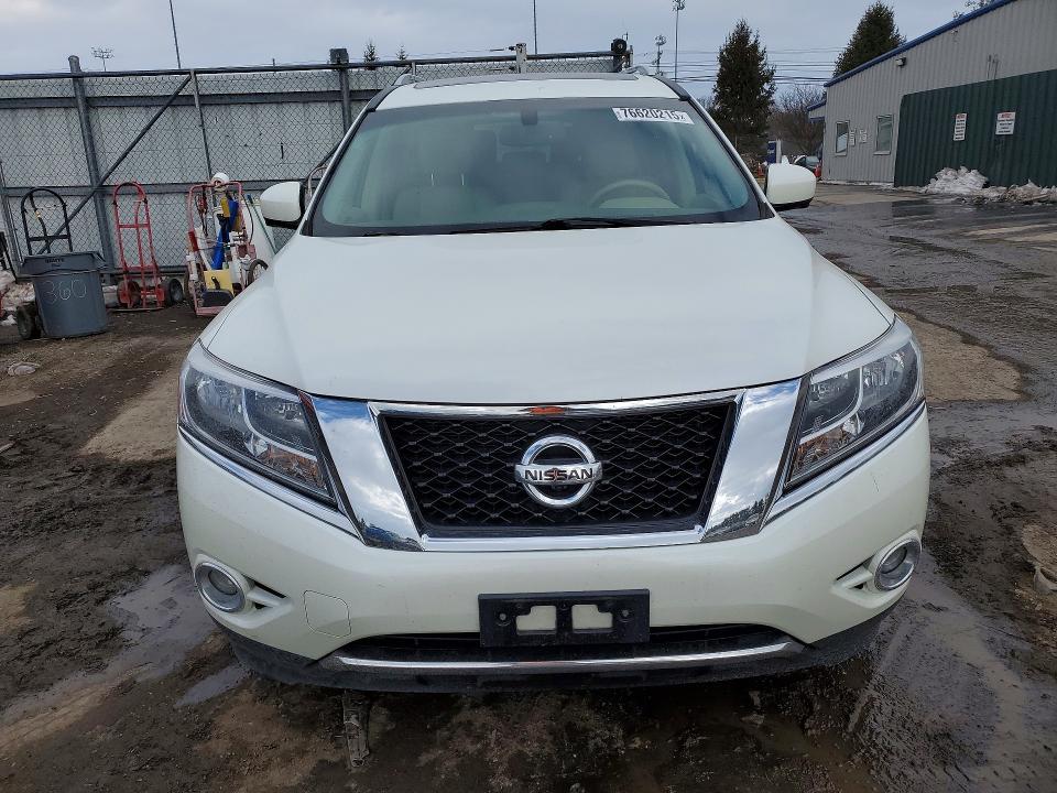 2015 Nissan Pathfinder s