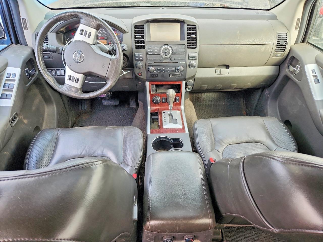 2010 Nissan Pathfinder s
