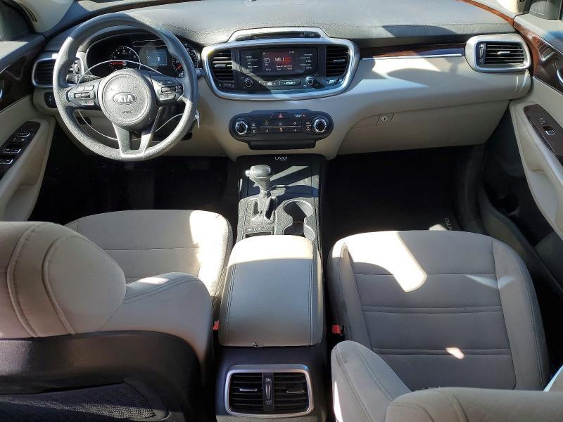 2016 KIA Sorento lx V6