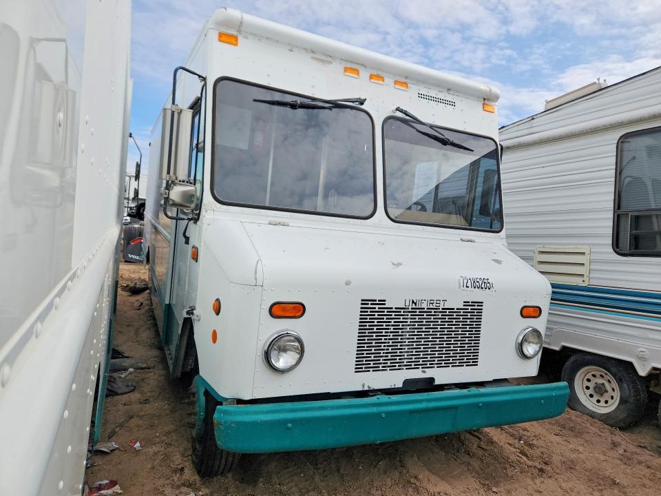 2006 Workhorse Custom Chassis 2006 Workhorse W42 Delivery Truck