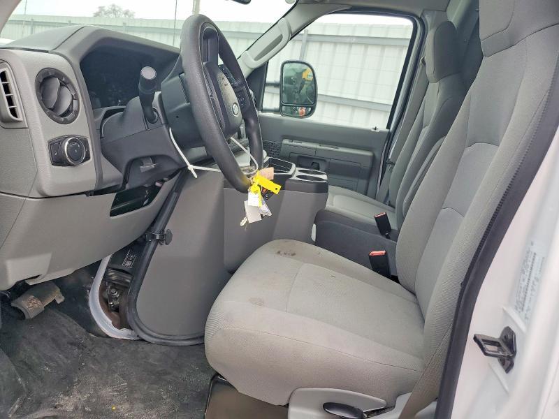 2026 Ford Econoline E350 Super Duty Cutaway Van