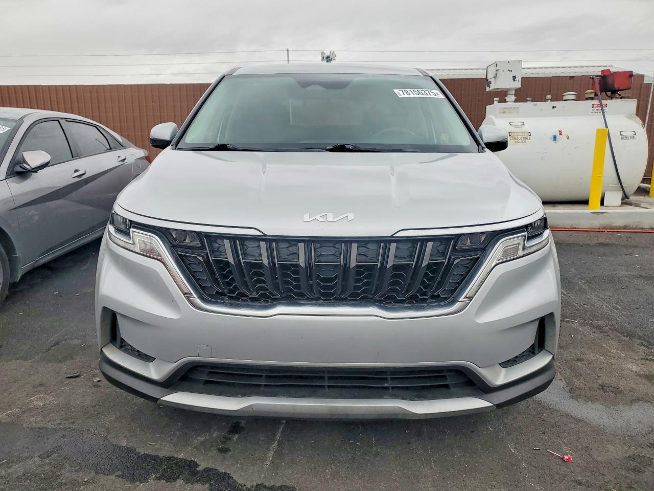 2022 KIA Carnival lx