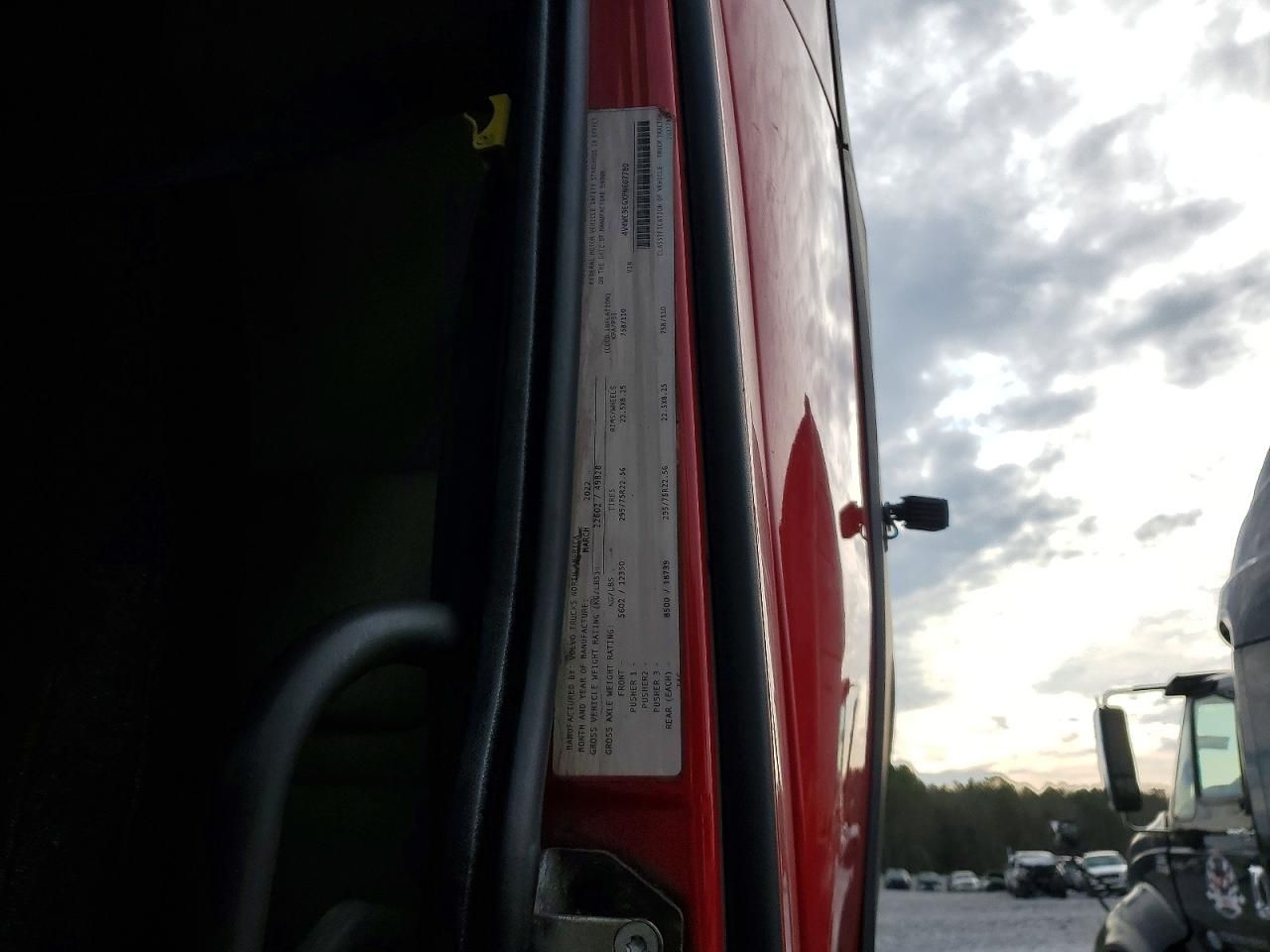 2023 Volvo VNR Semi Truck