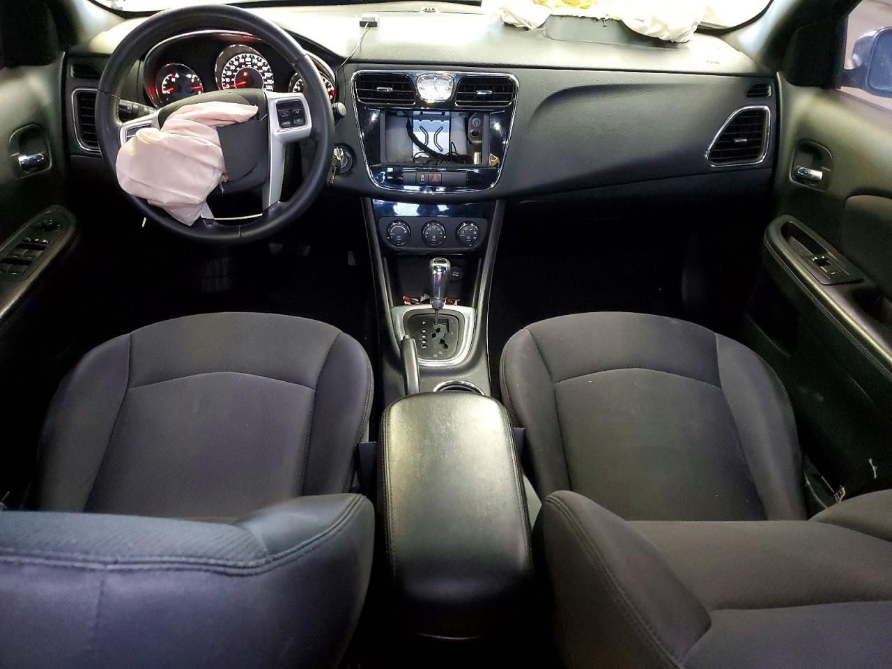 2013 Chrysler 200 Touring