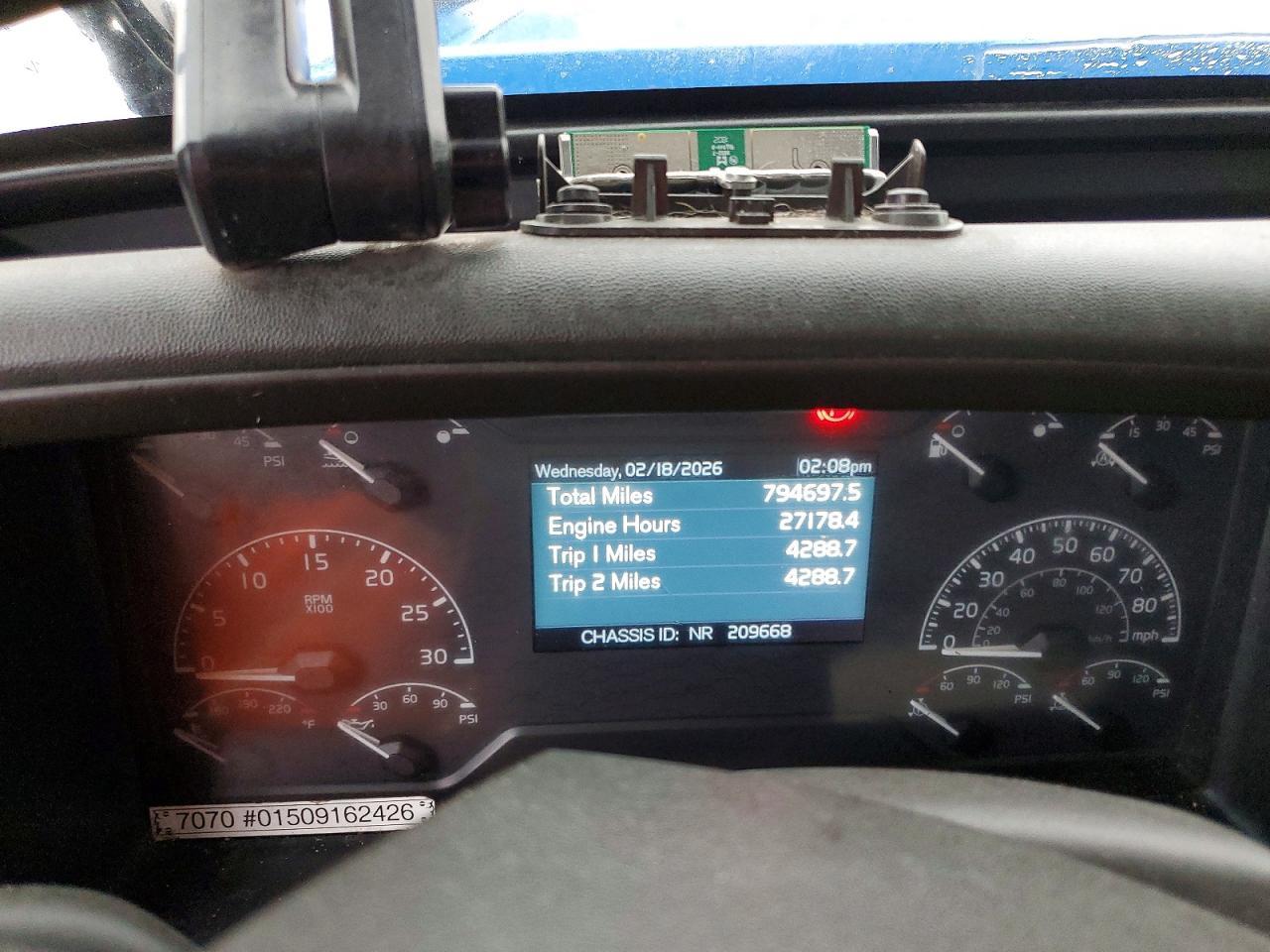 2019 Volvo VNL Semi Truck