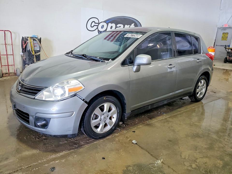 2012 Nissan Versa 1.8 s
