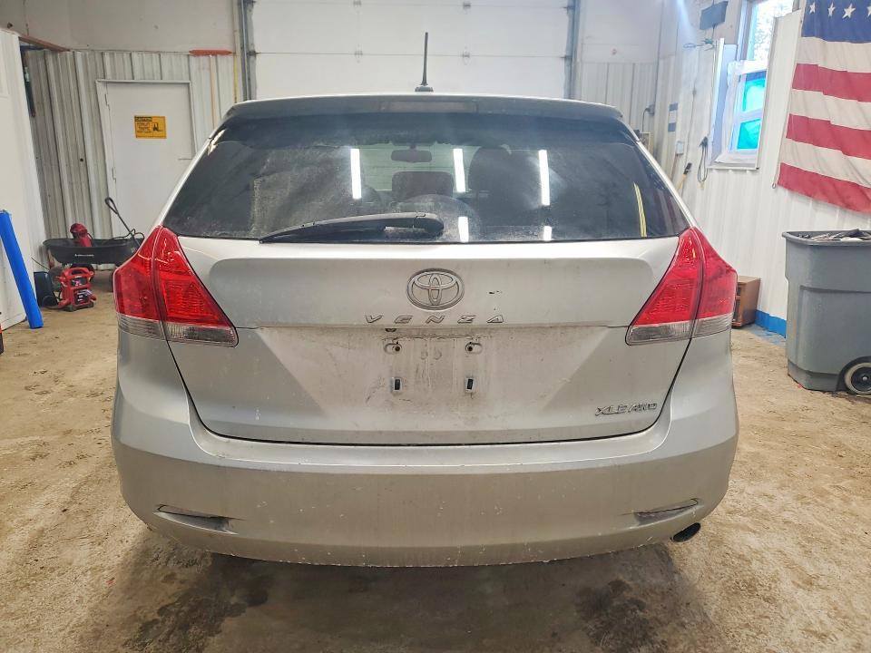 2012 Toyota Venza le