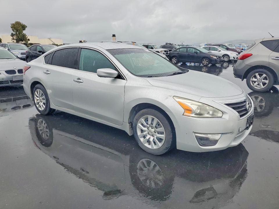 2014 Niss Altima 2.5 s