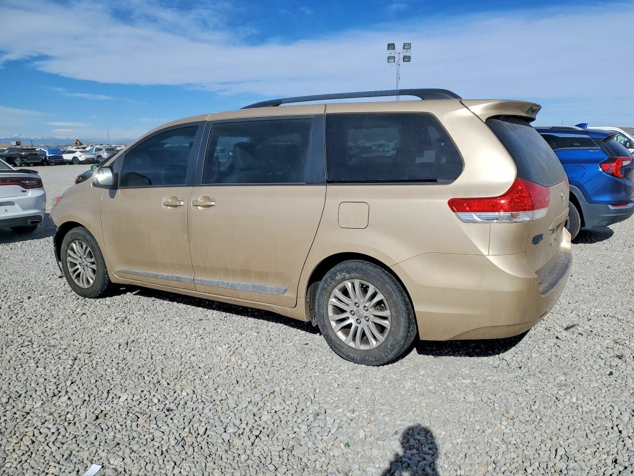 2011 Toyota Sienna xle