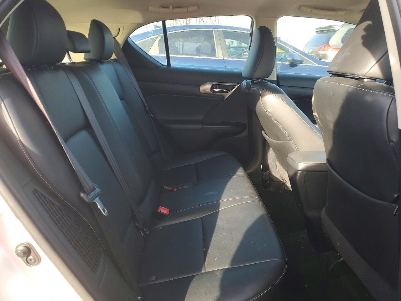 2015 Lexus Ct 200h Base