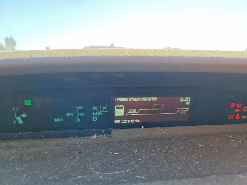 2010 Toyota Prius iii