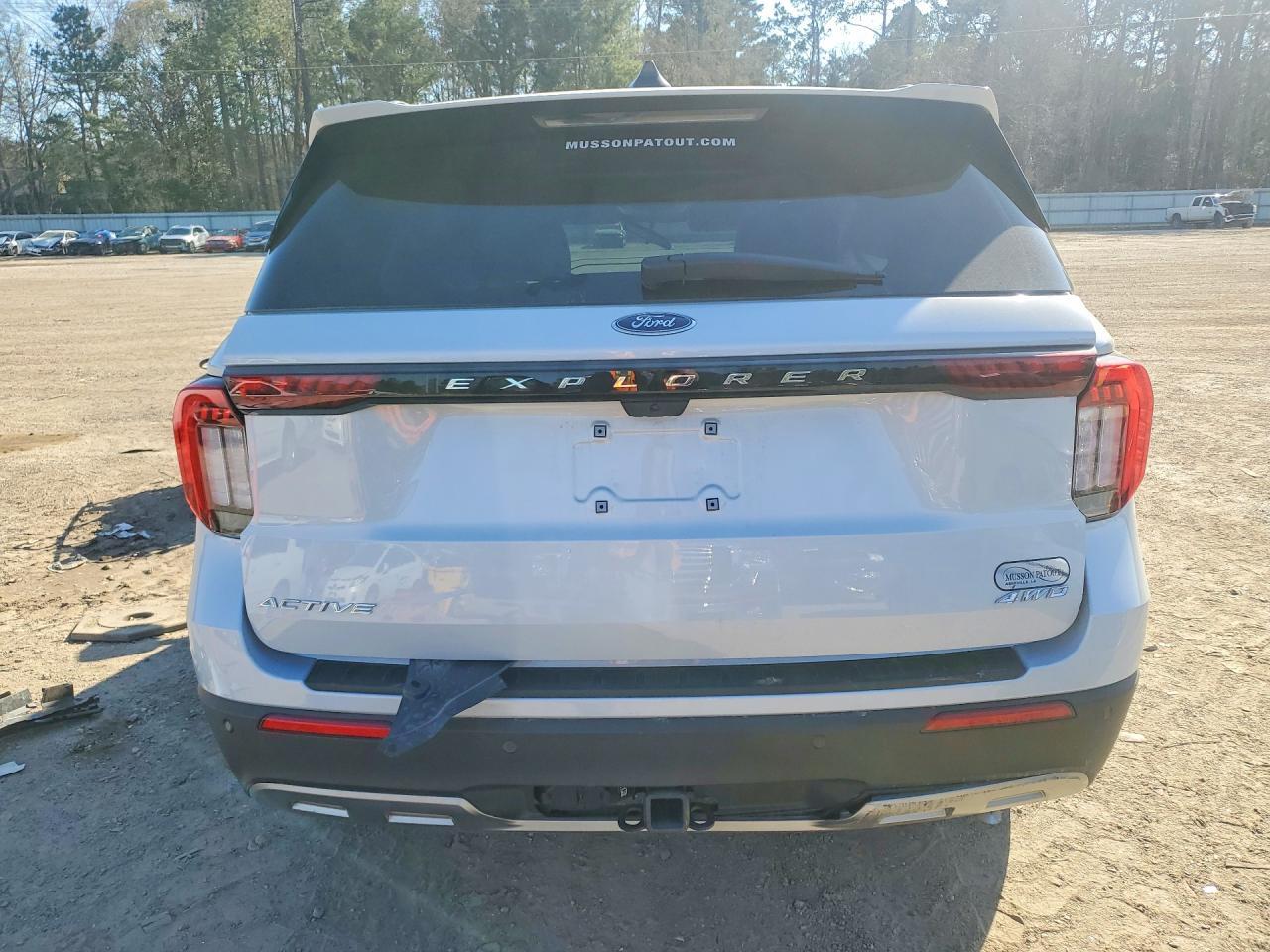 2025 Ford Explorer Active