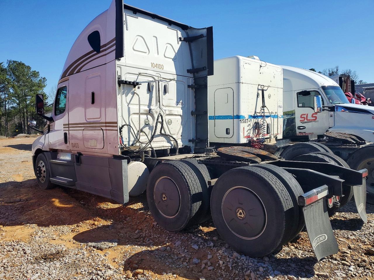 2020 Freightliner Cascadia 126 Semi Truck