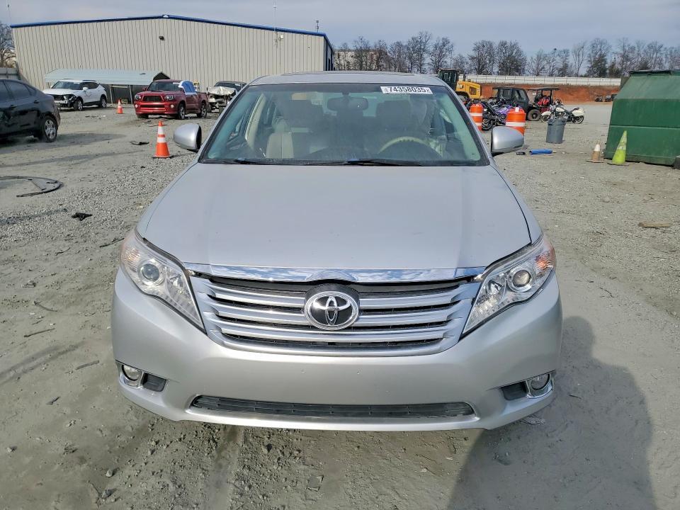 2011 Toyota Avalon Base