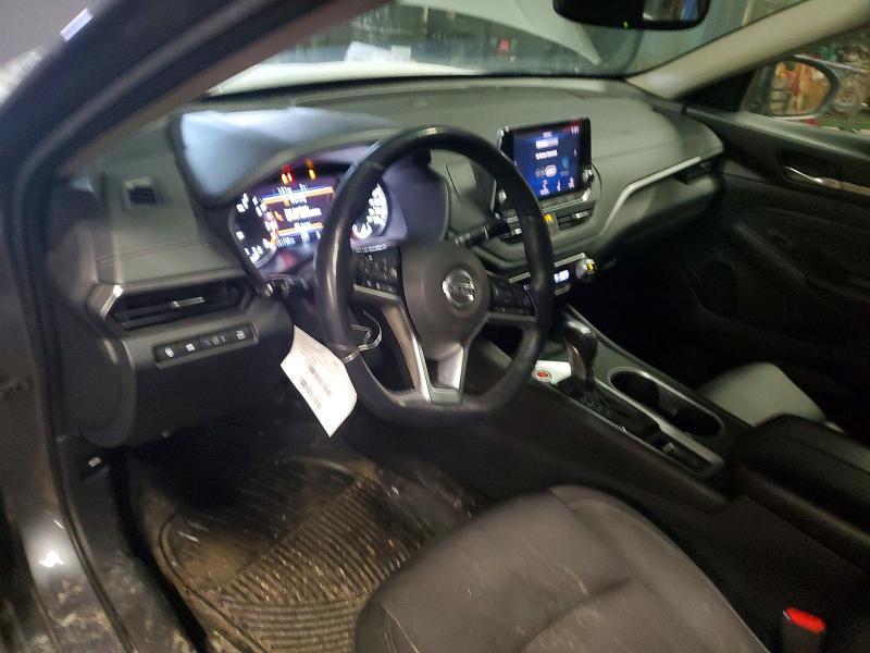 2019 Niss Altima sv