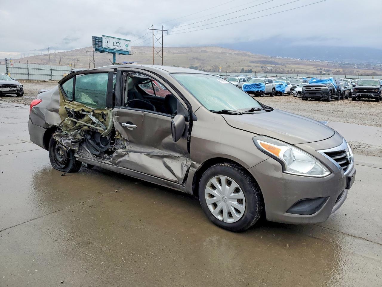 2016 Nissan Versa s