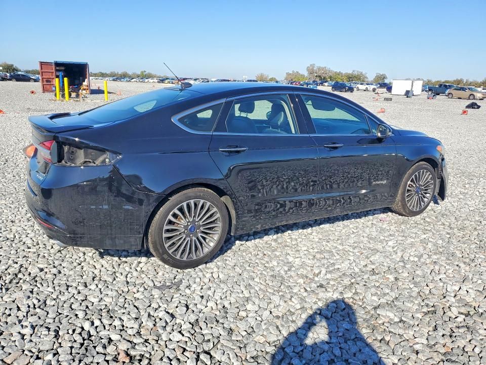 2018 Ford Fusion Titanium/platinum hev