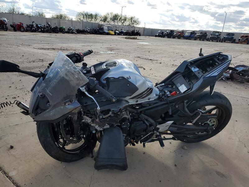 2026 Kawasaki EX650 P