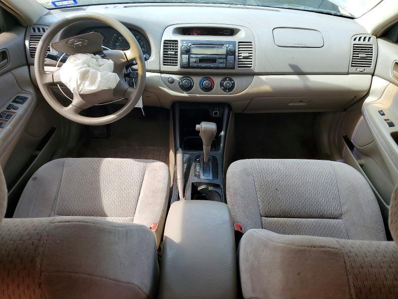 2004 Toyota Camry le